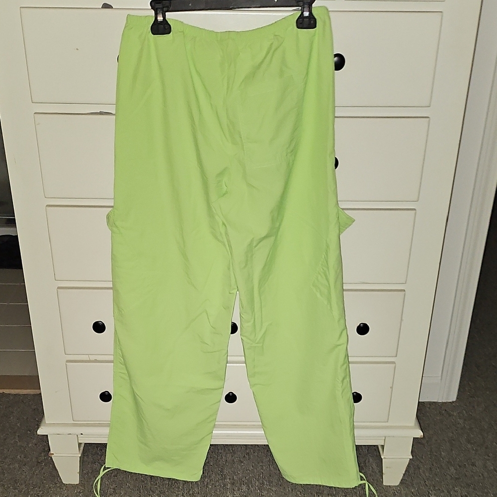No Boundaries Neon Green Cargo Parachute Pants - Picture 2 of 7